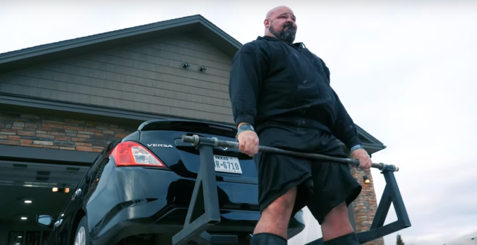 Brian Shaw Car Deadlift